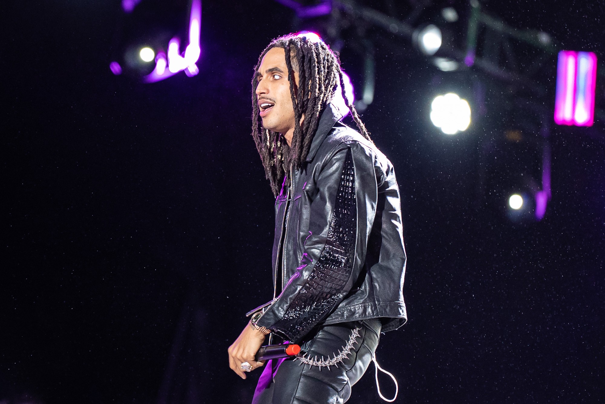 Matuê dá passo atrás com álbum 'Xtranho', que só é disruptivo para adolescentes; leia crítica