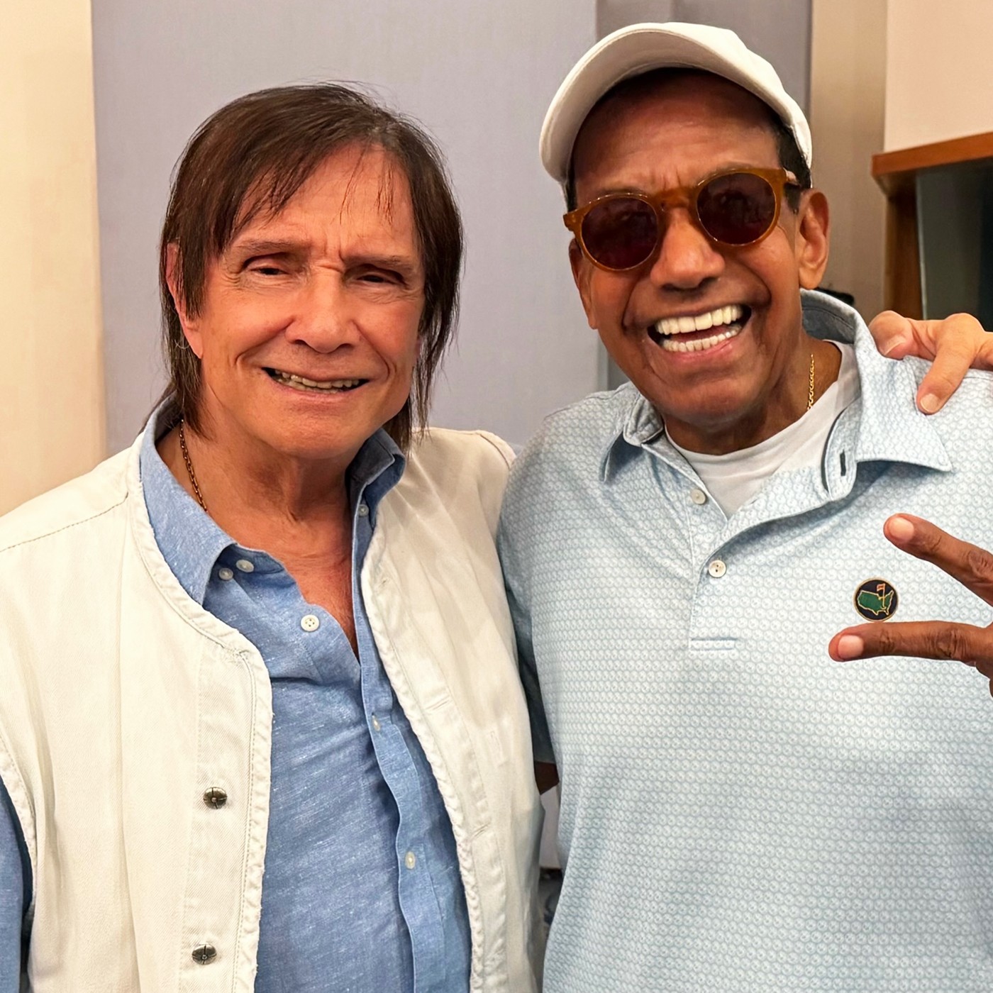 Reencontro de Roberto Carlos e Jorge Ben Jor em especial atiça memórias da juventude roqueira na turma da Tijuca