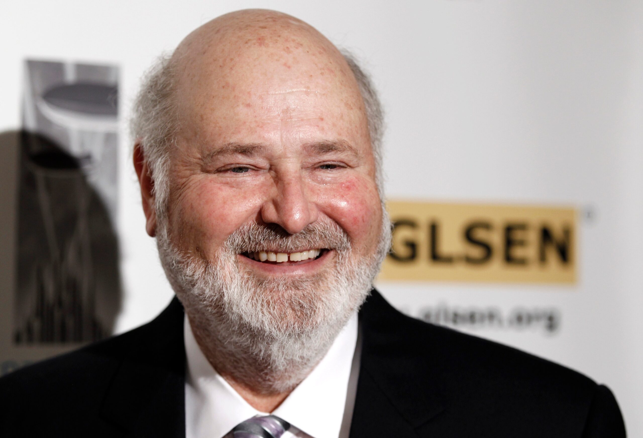 Rob Reiner, ator e diretor, e esposa são encontrados mortos em casa, diz mídia local