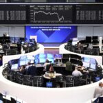 Bolsas da Europa sobem com apoio de ações de defesa e de tecnologia