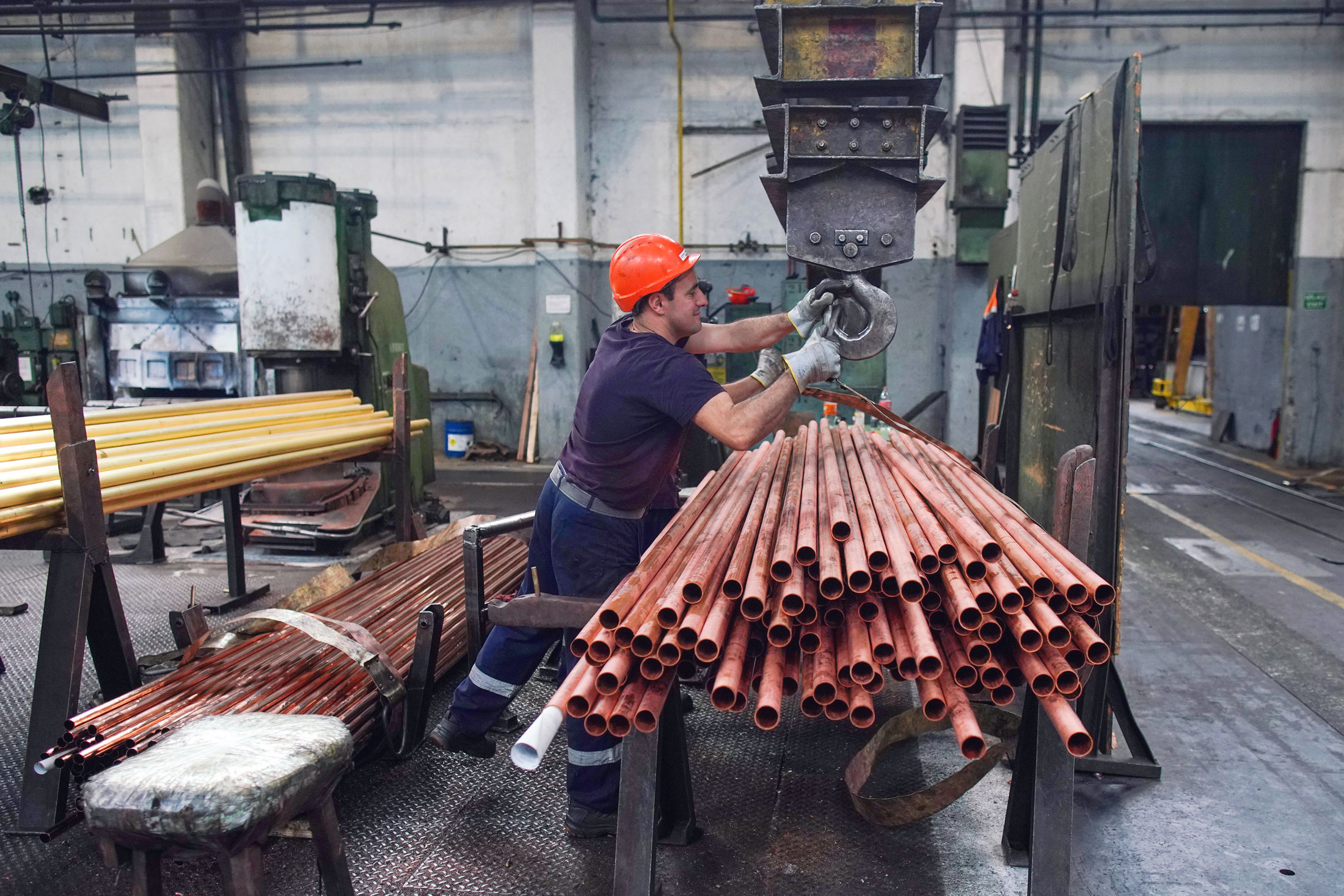 IA aumentará demanda de cobre em 50% até 2040, mas mais minas serão necessárias
