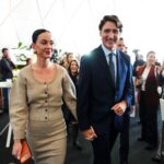 Katy Perry e Justin Trudeau aparecem juntos em Davos