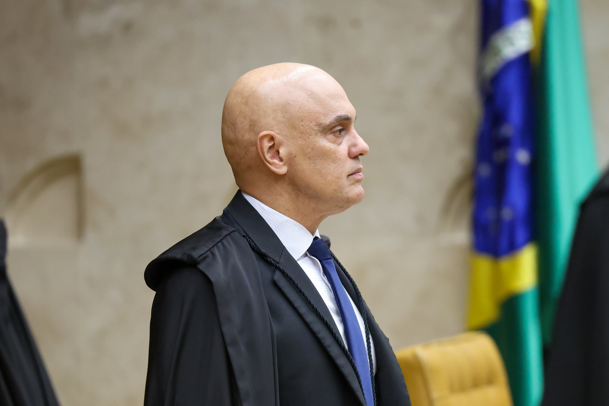Moraes rejeita plano de trabalho na prisão de militares condenados na trama golpista