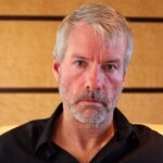 Strategy sobe com alívio após MSCI manter empresas de tesouraria cripto nos índices