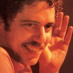 Álbum 'Meus caros amigos', de Chico Buarque, faz 50 anos como  'best of' de artista que avançou com sinal fechado