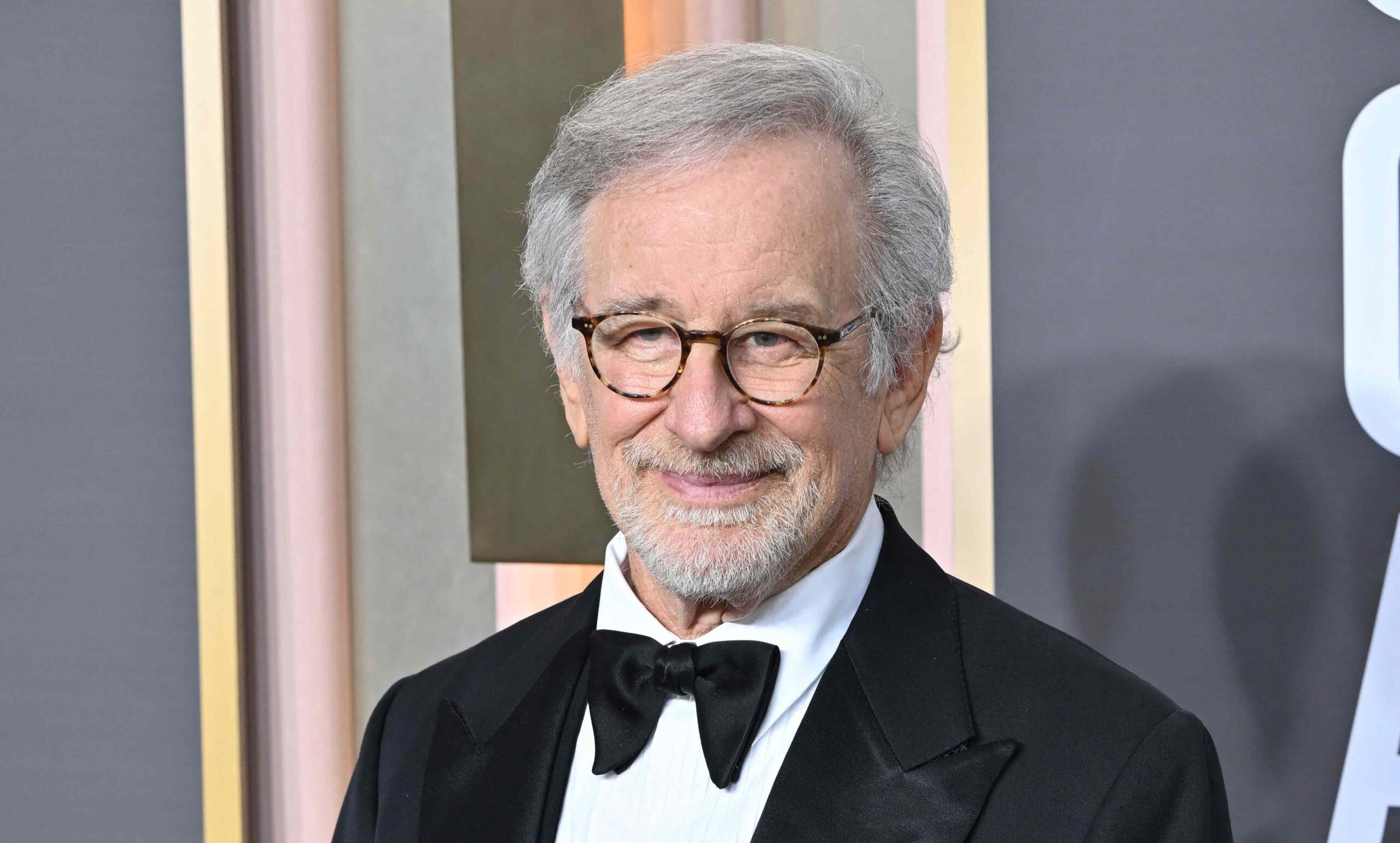 Após vitória no Grammy 2026, Steven Spielberg entra para o grupo do EGOT