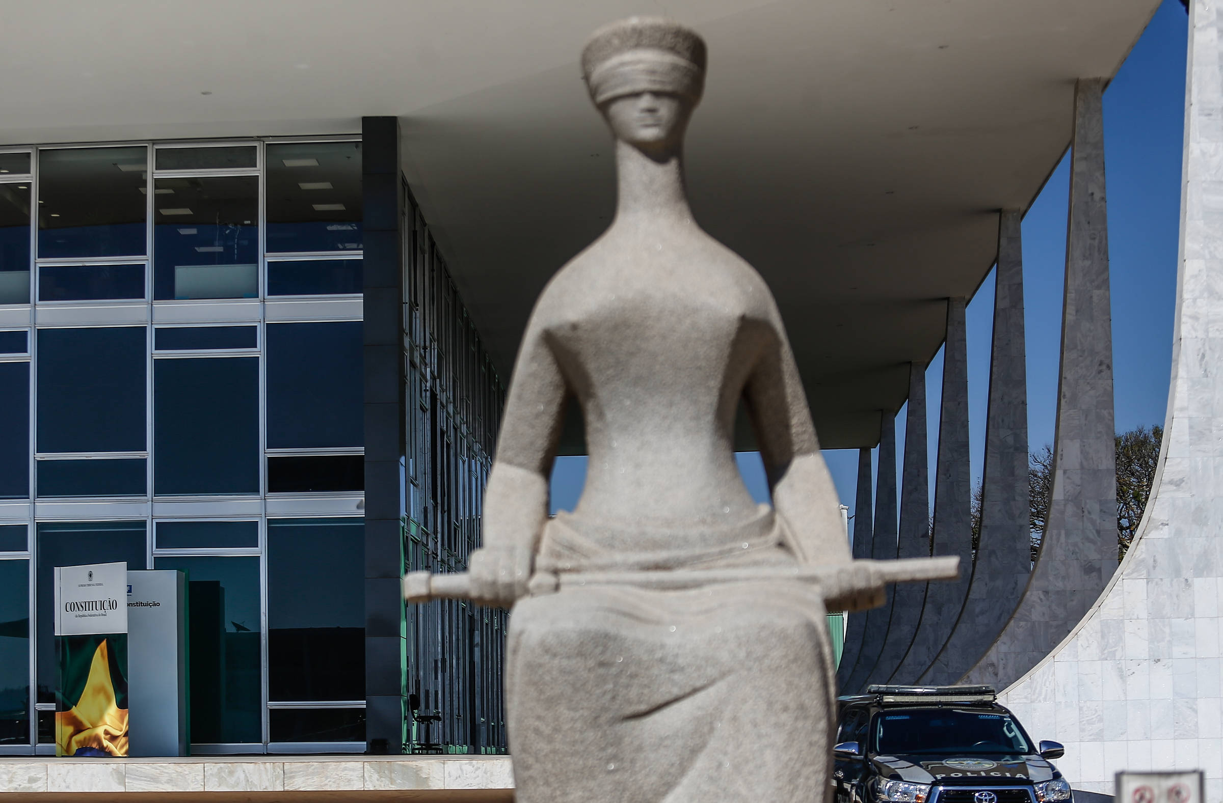 Como STF virou mais supremo que tribunal e foi do aplauso a alvo de desconfiança