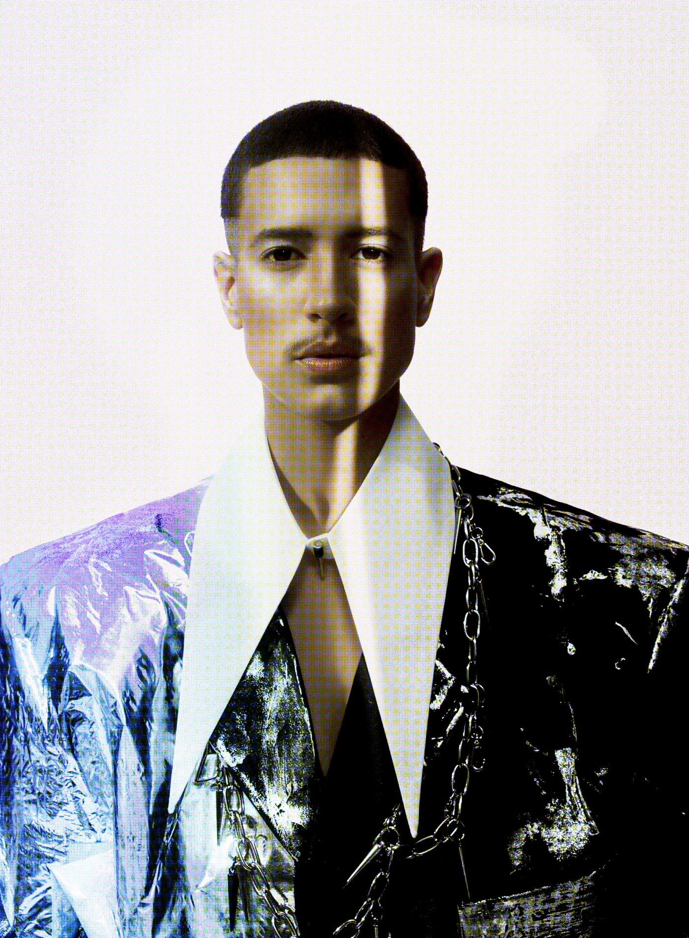 Fitti estreia show que antecipa o tom 'trans-nordestino' do álbum em que o cantor interpreta Ney Matogrosso