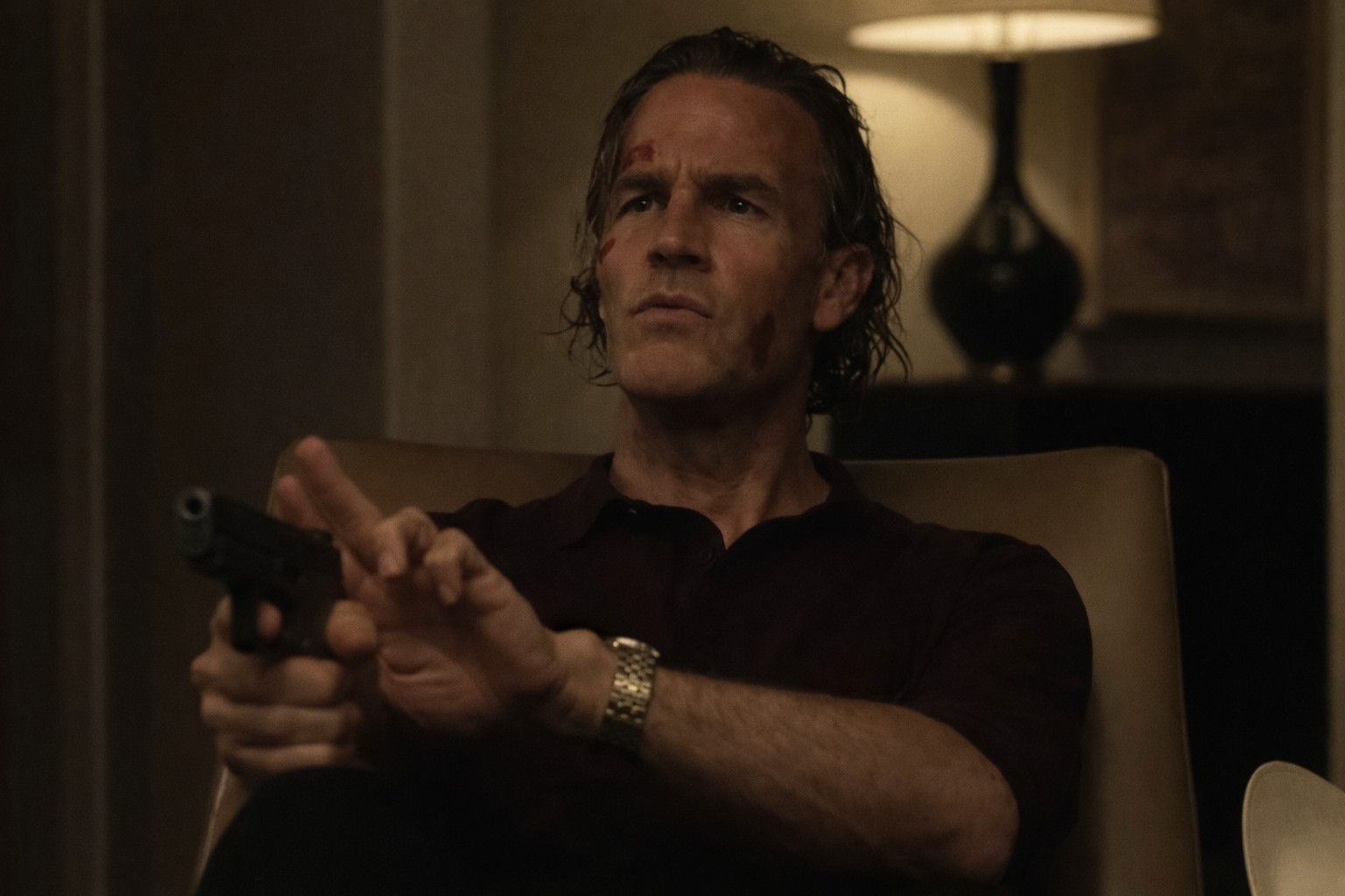 James Van Der Beek interpreta ‘pastor sinistro’ em filme póstumo; James Van Der Beek interpreta 'pastor sinistro' em filme póstumo; veja primeiras imagens de 'The Gates'