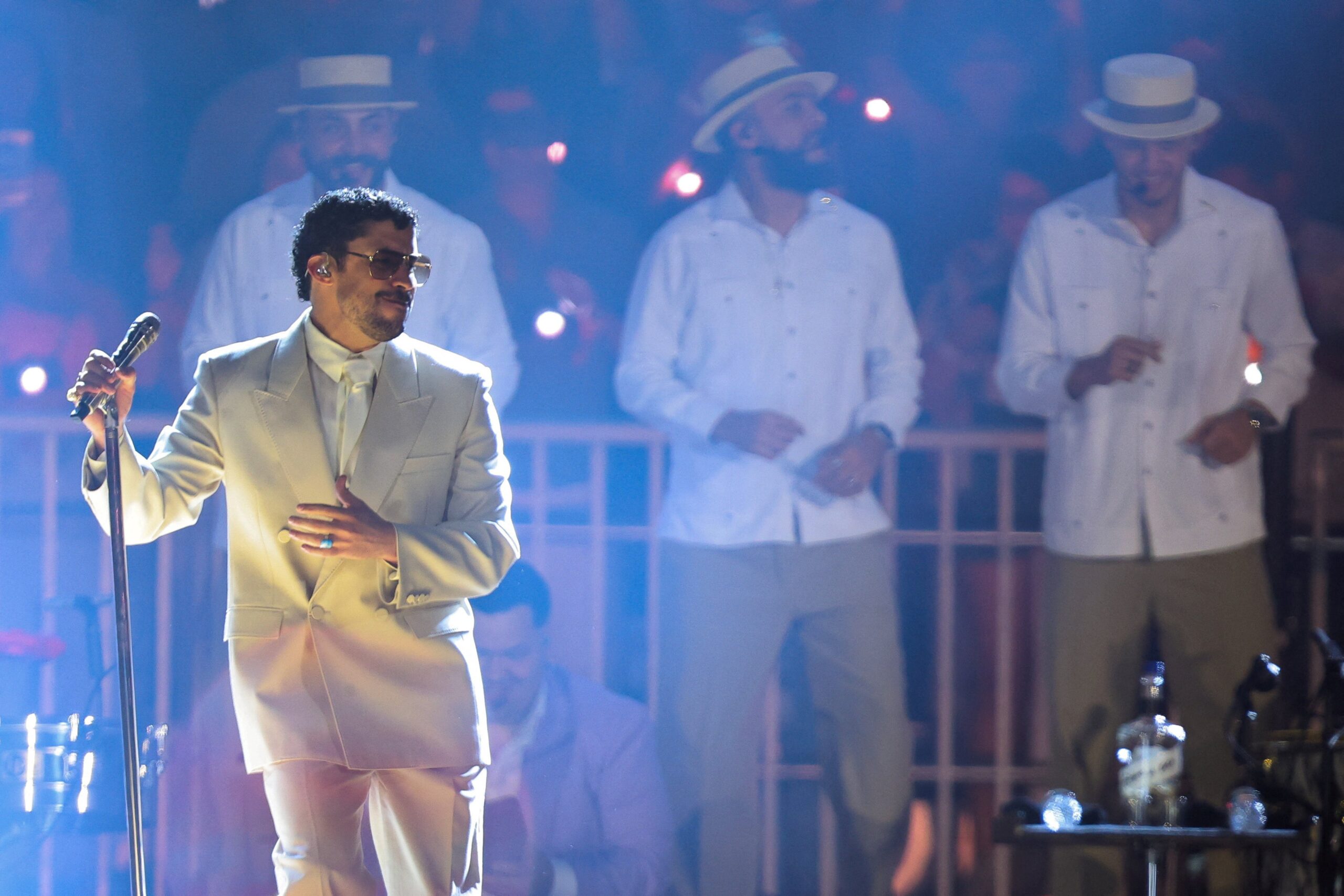 Não, o pop latino não começou com Bad Bunny. Outros asfaltaram rua para ele erguer sua 'casita'