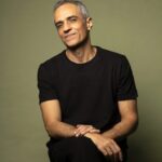 Rodrigo Maranhão repõe bloco autoral na rua com 'O amor e o tempo', álbum de samba com Mart'nália e Chico Chico