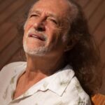 Alceu Valença vislumbra álbum autoral com músicas inéditas em meio ao show da turnê comemorativa dos 80 anos