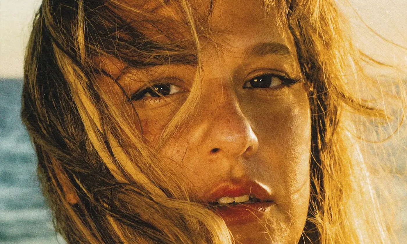 Alice Caymmi expande a roda do avô Dorival ao ir além do samba em álbum somente com músicas do compositor