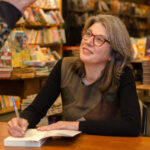 Angela Alonso volta a publicar coluna na Folha