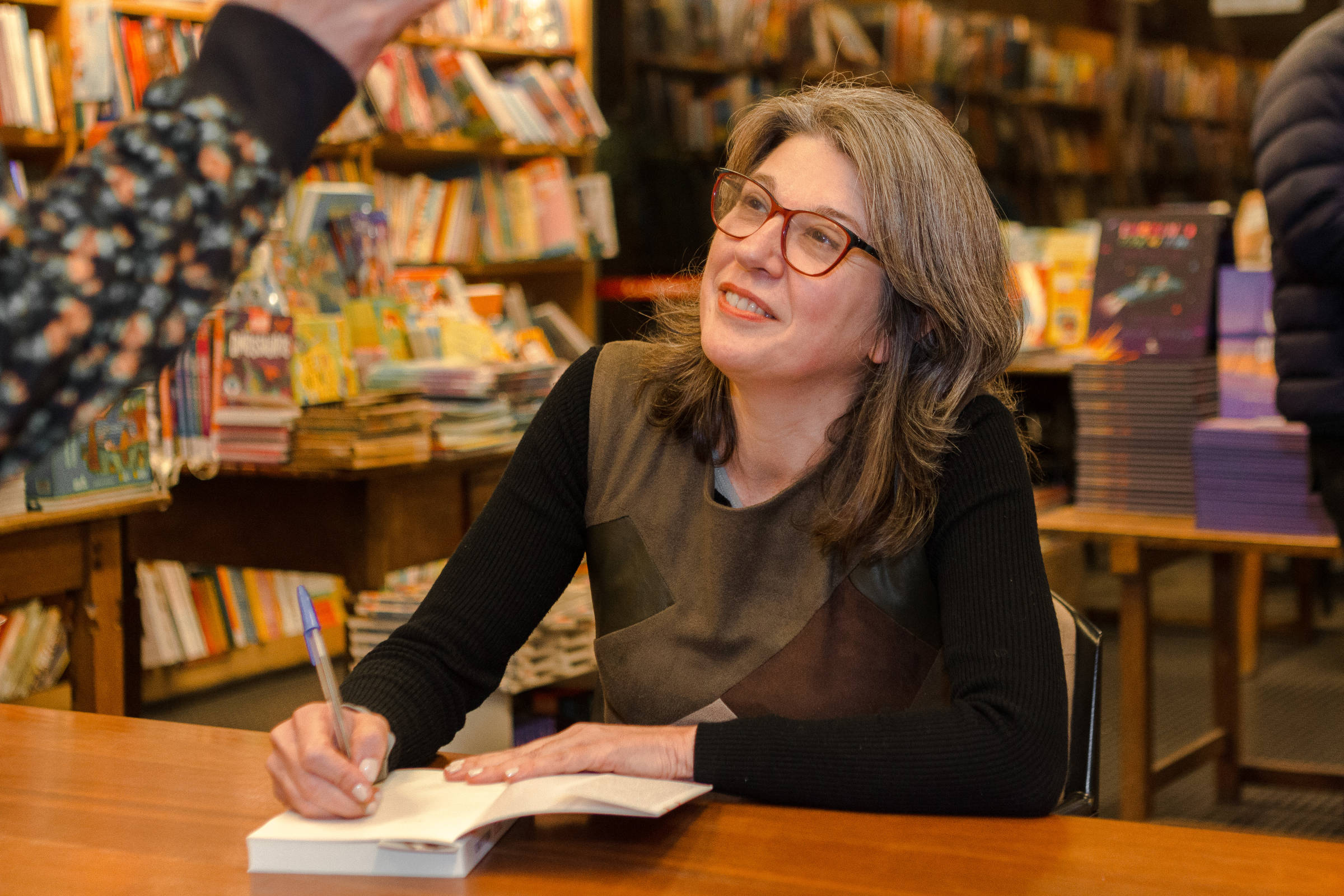 Angela Alonso volta a publicar coluna na Folha