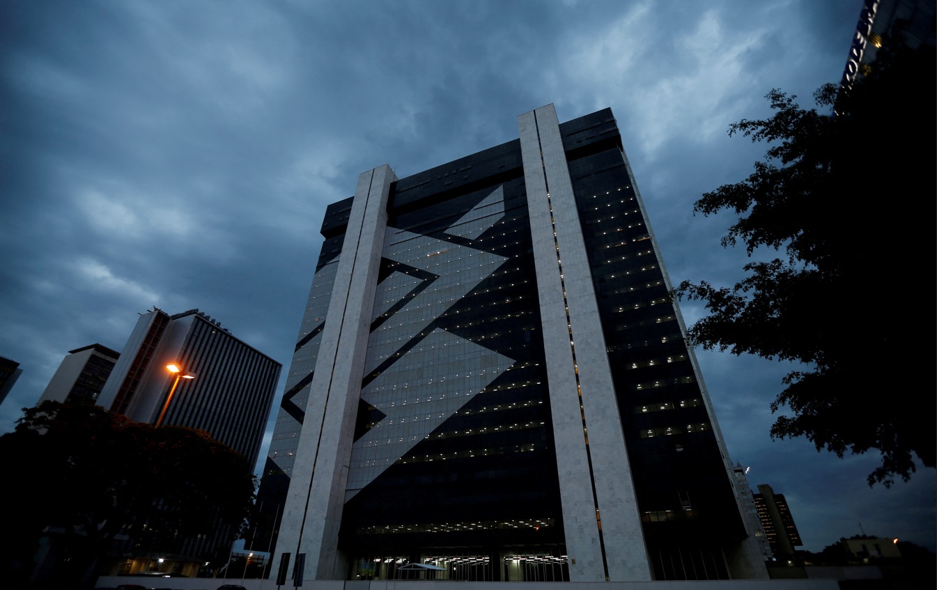 BBA corta projeções de lucro e mantém cautela sobre as ações BBAS3