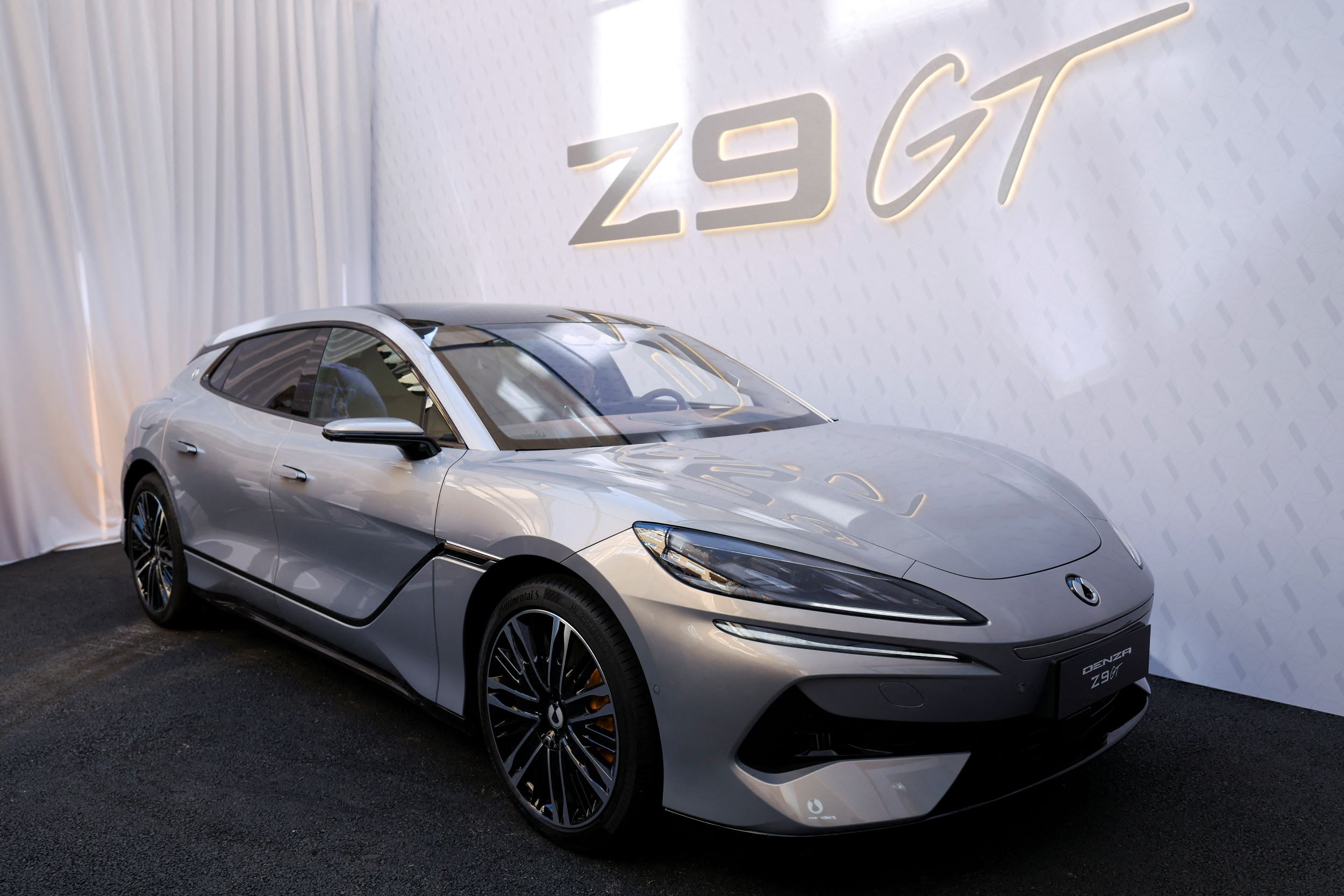 BYD avança no mercado premium com marca Denza BYD avança no mercado premium com marca Denza