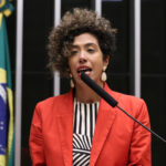 Deputada do PSOL denuncia à PF ameaças de morte e ofensas misóginas e racistas