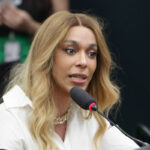 Enquanto esquerda debate o sexo dos anjos, direita se prepara para invadir o paraíso