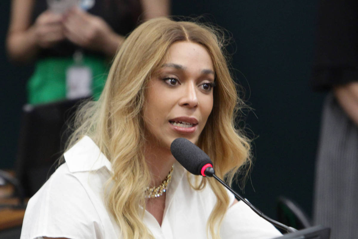 Enquanto esquerda debate o sexo dos anjos, direita se prepara para invadir o paraíso