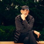 Falta a Fagner o balanço da bossa, mas álbum arranjado por Roberto Menescal é correto e apaga o vexame de show