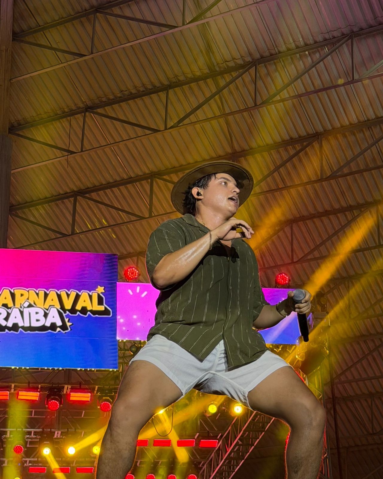 Filho do Piseiro comemora sucesso após viralizar com ‘boca de Filho do Piseiro comemora sucesso após viralizar com 'boca de médio grave': 'Tenho até ônibus agora'