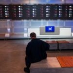 Ibovespa futuro cai com ataques do Irã e petróleo em alta; Fed e Copom seguem no foco