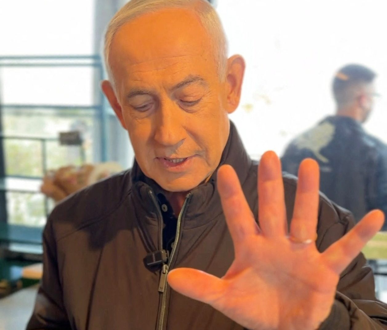 Netanyahu publica vídeo em resposta a rumores no Irã de que estaria morto