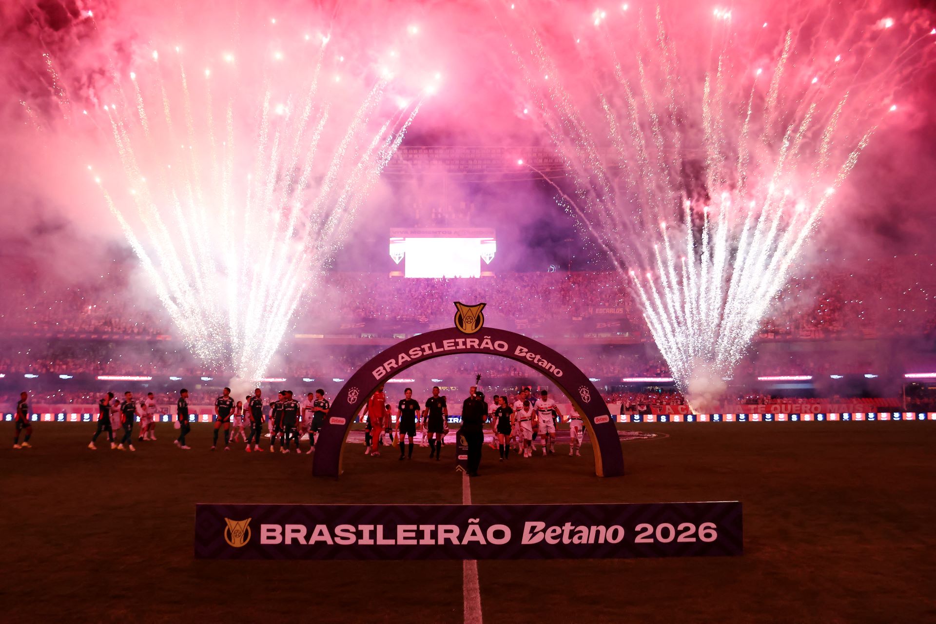 Novo projeto de lei aumenta expectativa pela volta da cerveja nos estádios em SP