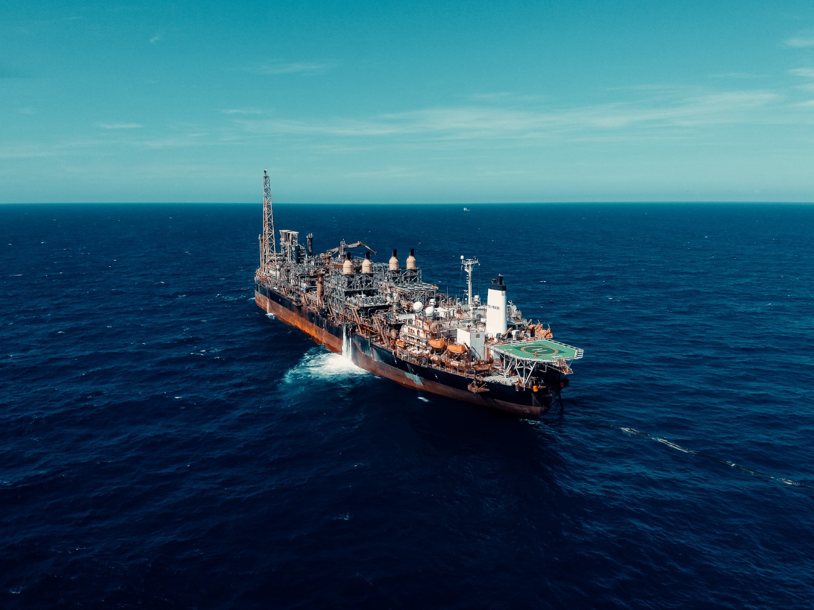 PRIO subiu demais? Morgan rebaixa ação e cita Petrobras para ganhar com petróleo alto