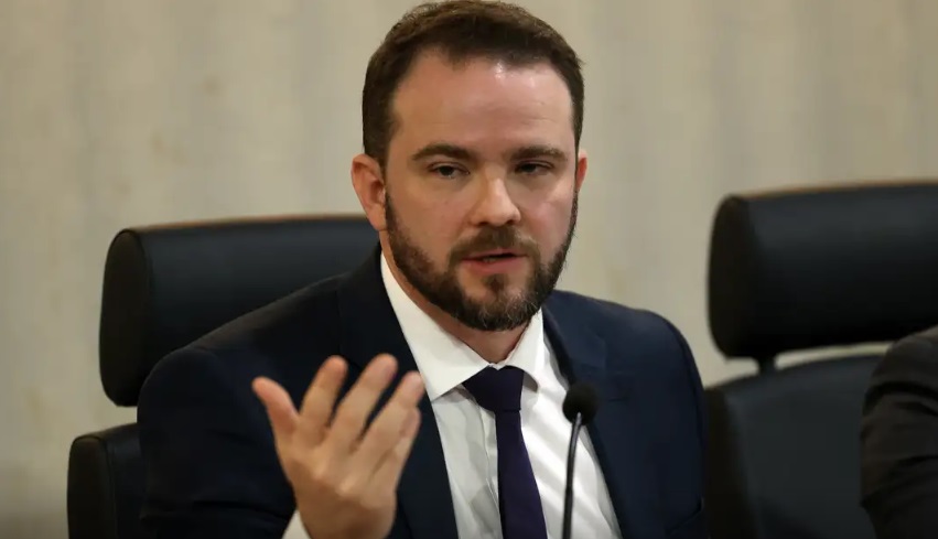 Precisamos defender Estado eficiente, com menos entraves burocráticos