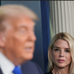 Trump demite procuradora-geral Pam Bondi