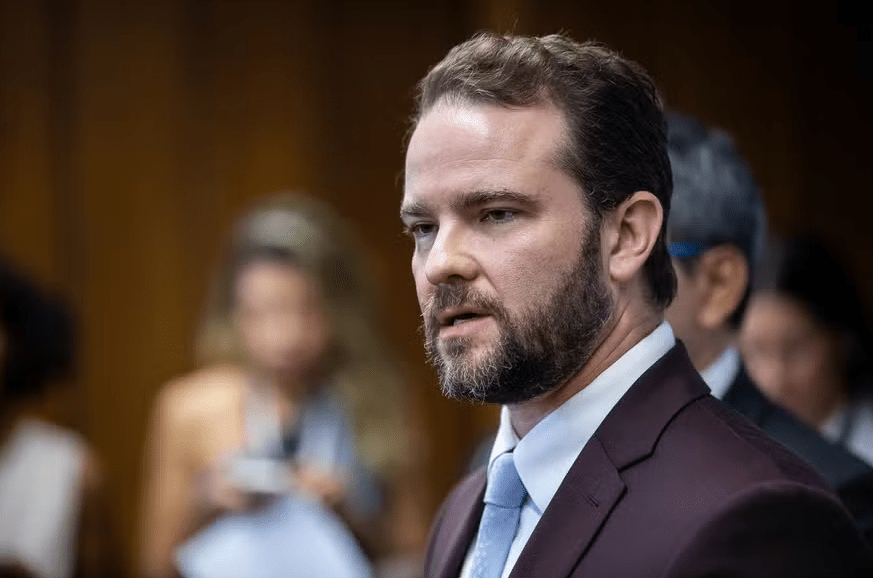 Durigan diz que é preciso “afastar lobby indevido contra Pix” em viagem aos EUA