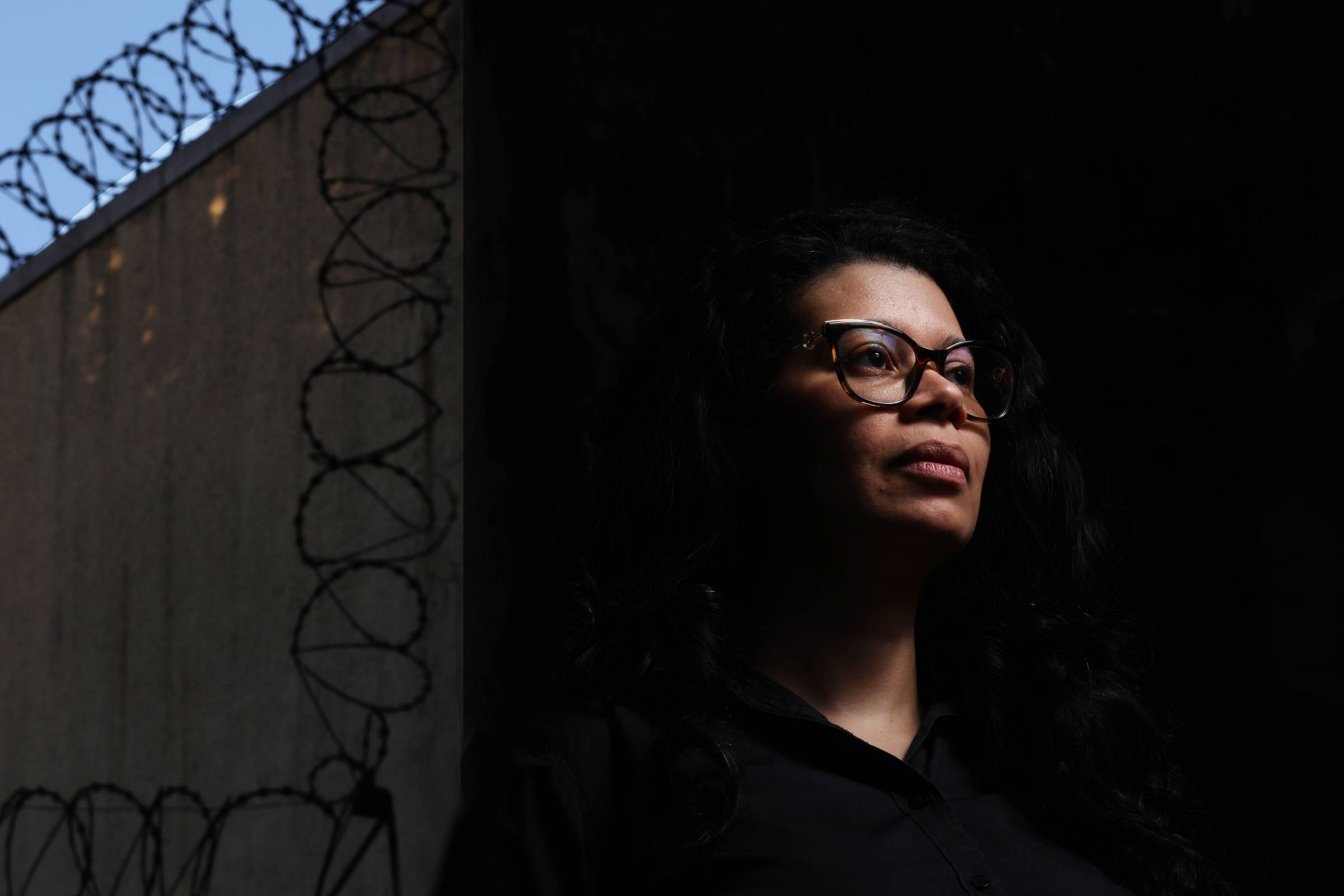 Quem é Ana Paula Maia, que nasceu na periferia e concorre ao maior prêmio literário inglês