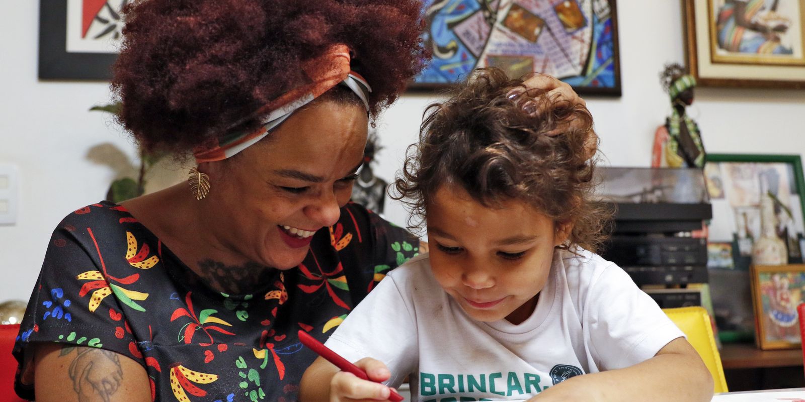 Trilha sonora do Dia das Mães embala afetos, lembranças e amores