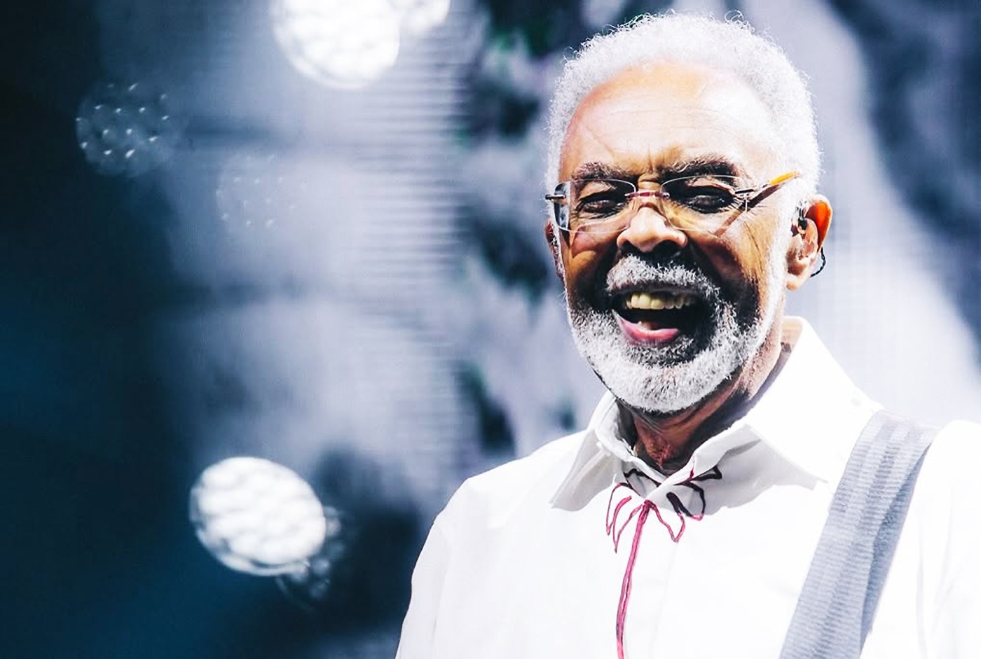 Gilberto Gil perpetua turnê ‘Tempo rei’ em álbum ao vivo Gilberto Gil perpetua turnê 'Tempo rei' em álbum ao vivo com quatro volumes