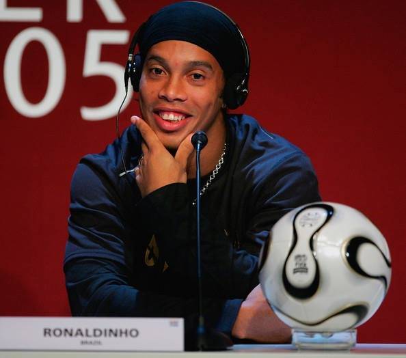 O clube que convenceu Ronaldinho Gaúcho a voltar ao futebol O clube que convenceu Ronaldinho Gaúcho a voltar ao futebol aos 46 anos
