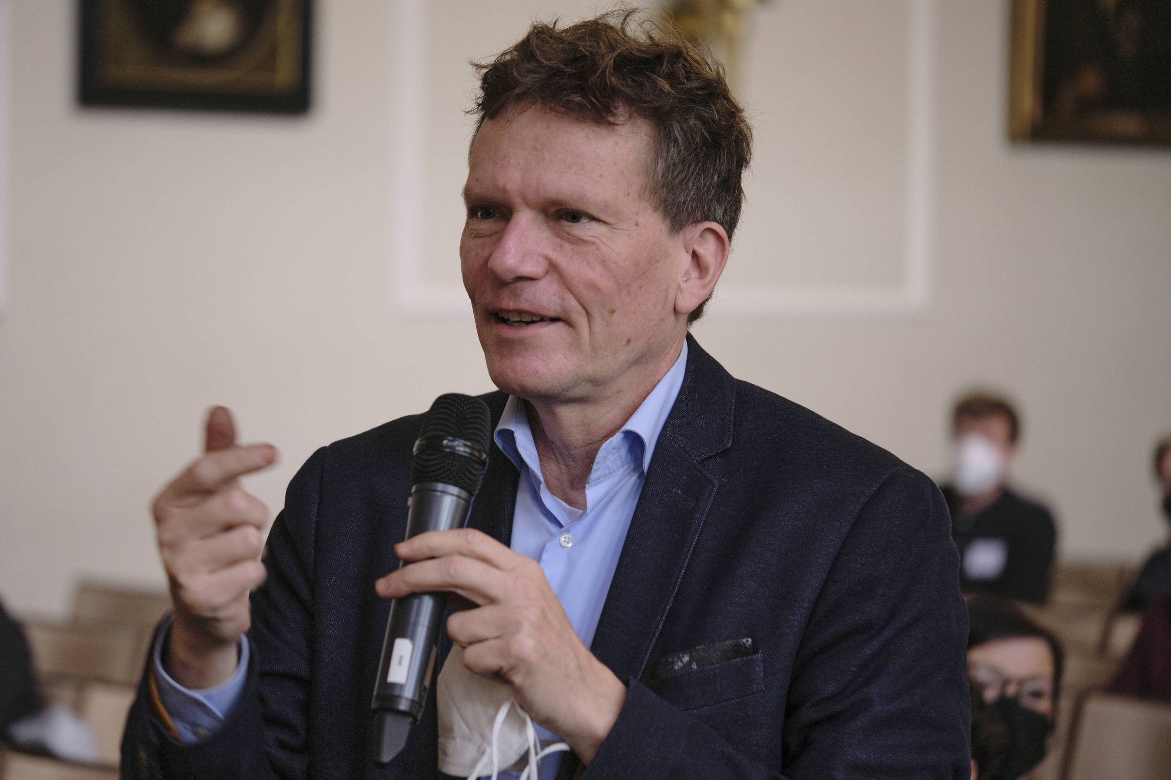 Sociólogo alemão defende que a religião pode fortalecer a democracia