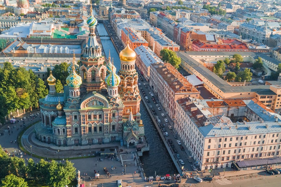 Ucrânia volta a atacar Rússia com drones após Putin rejeitar oferta de Zelensky