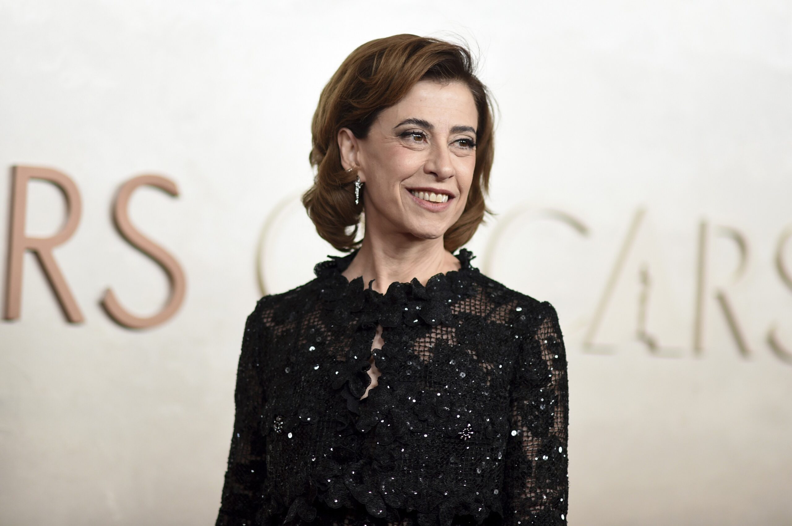 Fernanda Torres comenta polêmica com Karla Sofía Gascón no Oscar: Fernanda Torres comenta polêmica com Karla Sofía Gascón no Oscar: 'Cancelamento na certa'
