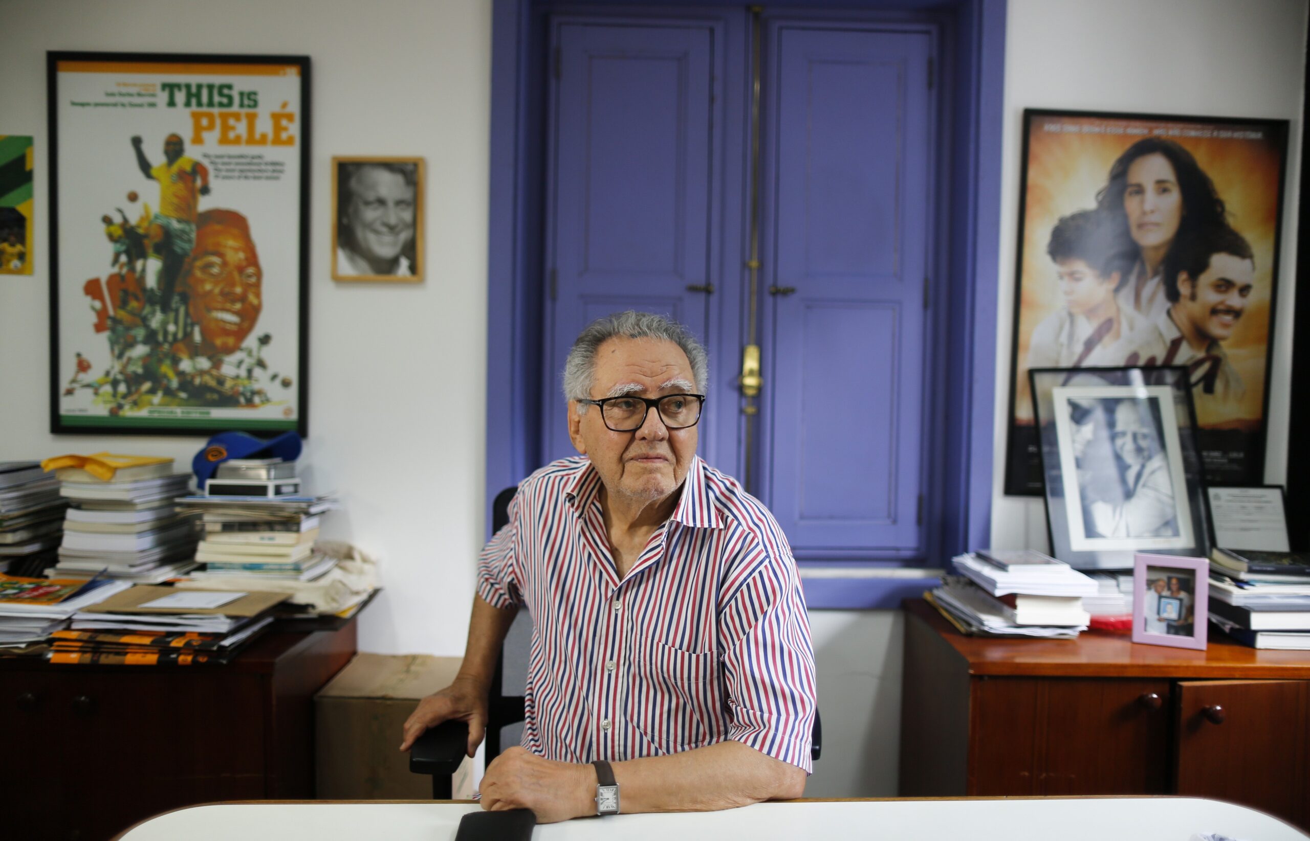 Luiz Carlos Barreto fotografou Marilyn, Sinatra e Fidel, jogou futebol na base do Flamengo e quase foi às Olimpíadas