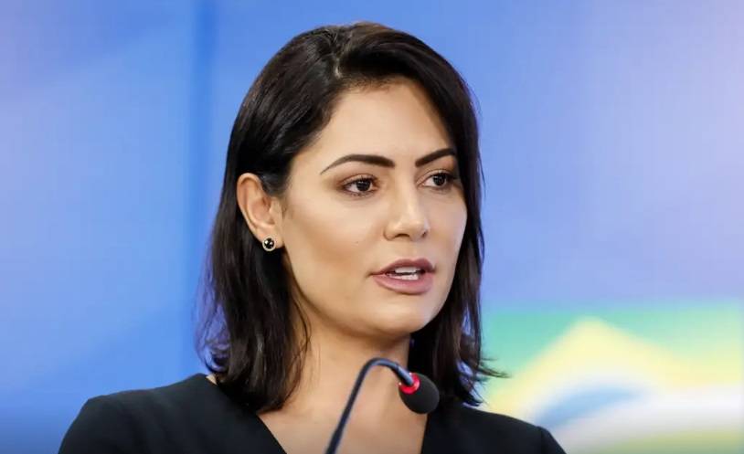 Michelle Bolsonaro é a mulher mais poderosa do Brasil para 15,4%