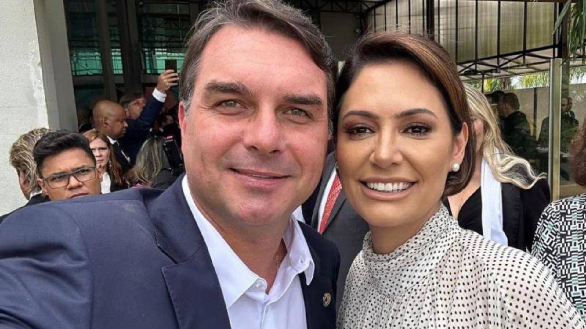 Flávio Bolsonaro e Michelle. Foto: Reprodução/