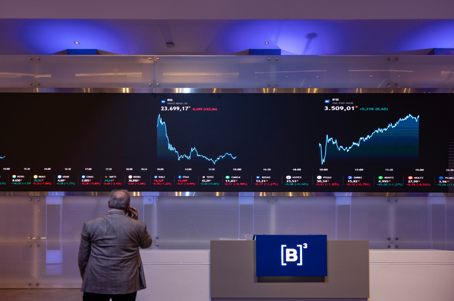 Por que o Ibovespa subiu quase 3% e chegou ao Por que o Ibovespa subiu quase 3% e chegou ao maior valor desde 14 de maio nesta 6ª?