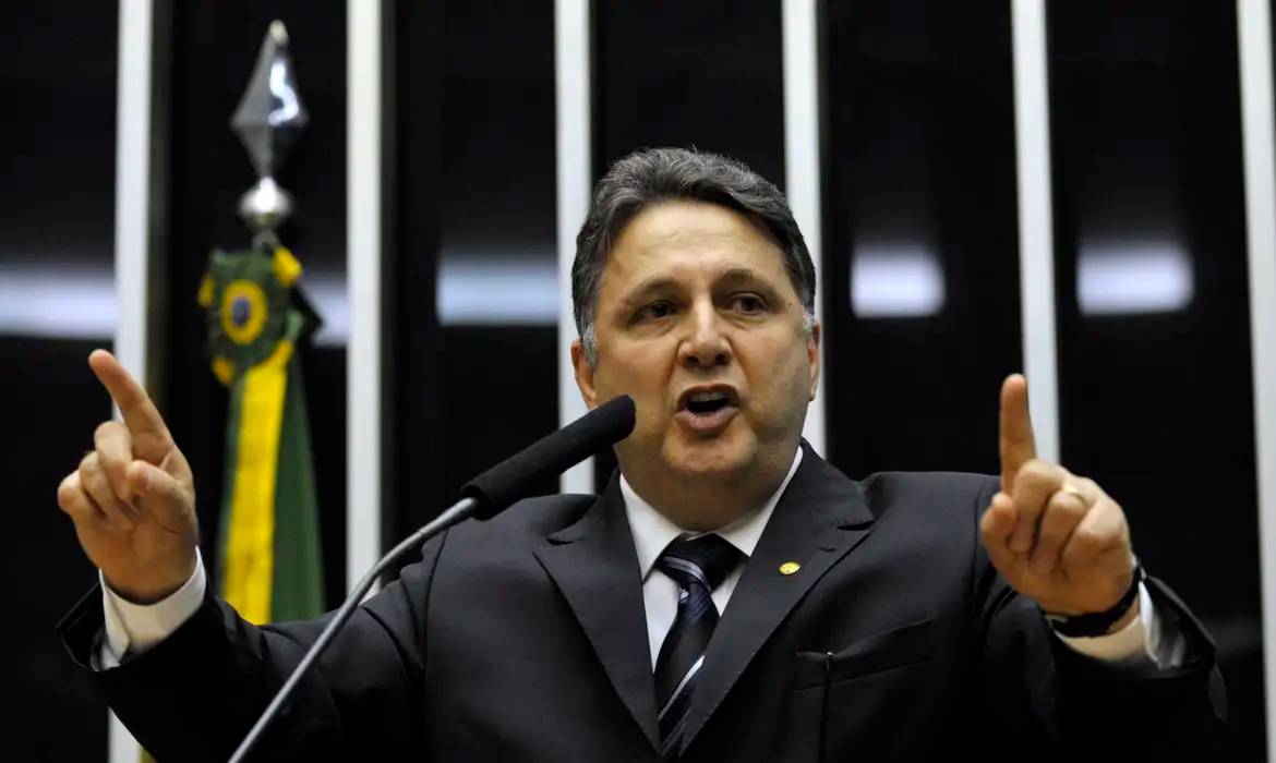 Republicanos escolhe Garotinho para disputar governo do RJ; ‘Bobagem’, diz Republicanos escolhe Garotinho para disputar governo do RJ; ‘Bobagem’, diz Valdemar