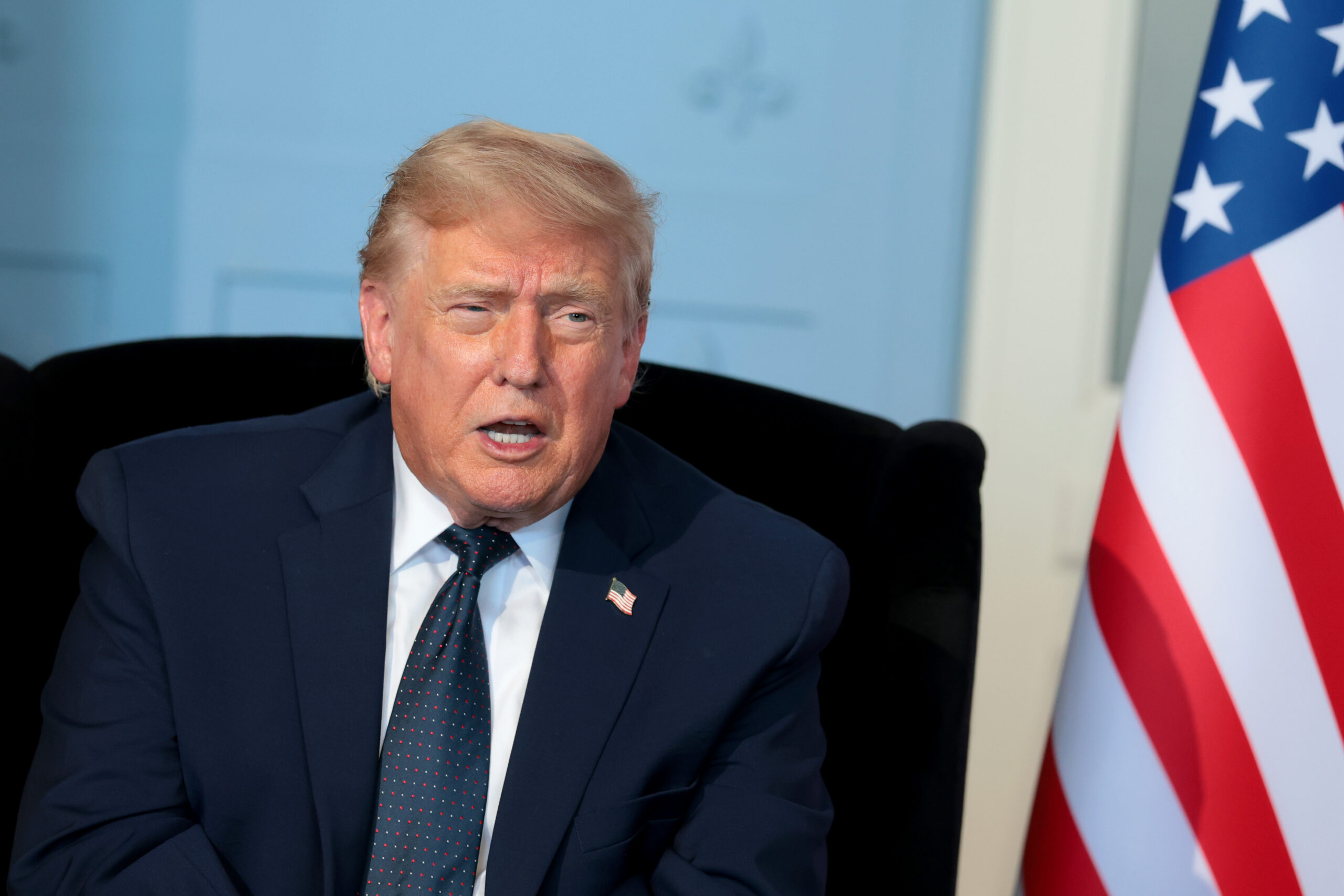 Trump volta a atacar imprensa dos Estados Unidos e exalta vitória eleitoral