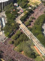 ‘Hoje ‘cê’ pode me esquecer, é carnaval no Brasil’: como 'Hoje 'cê' pode me esquecer, é carnaval no Brasil': como verso colou nas redes e marcou a festa no Brasil em 2026