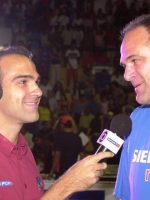 'Minha maior referência': Tadeu Schmidt lamenta a morte do irmão Oscar; leia texto