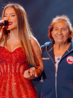 ‘Não me reconhece mais’: Walkyria Santos canta com mãe que 'Não me reconhece mais': Walkyria Santos canta com mãe que sofreu AVC em novo projeto