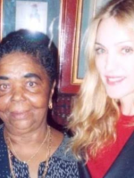 A música de Cabo Verde sobre saudade que já foi A música de Cabo Verde sobre saudade que já foi cantada por Madonna, Ivete e Marisa Monte